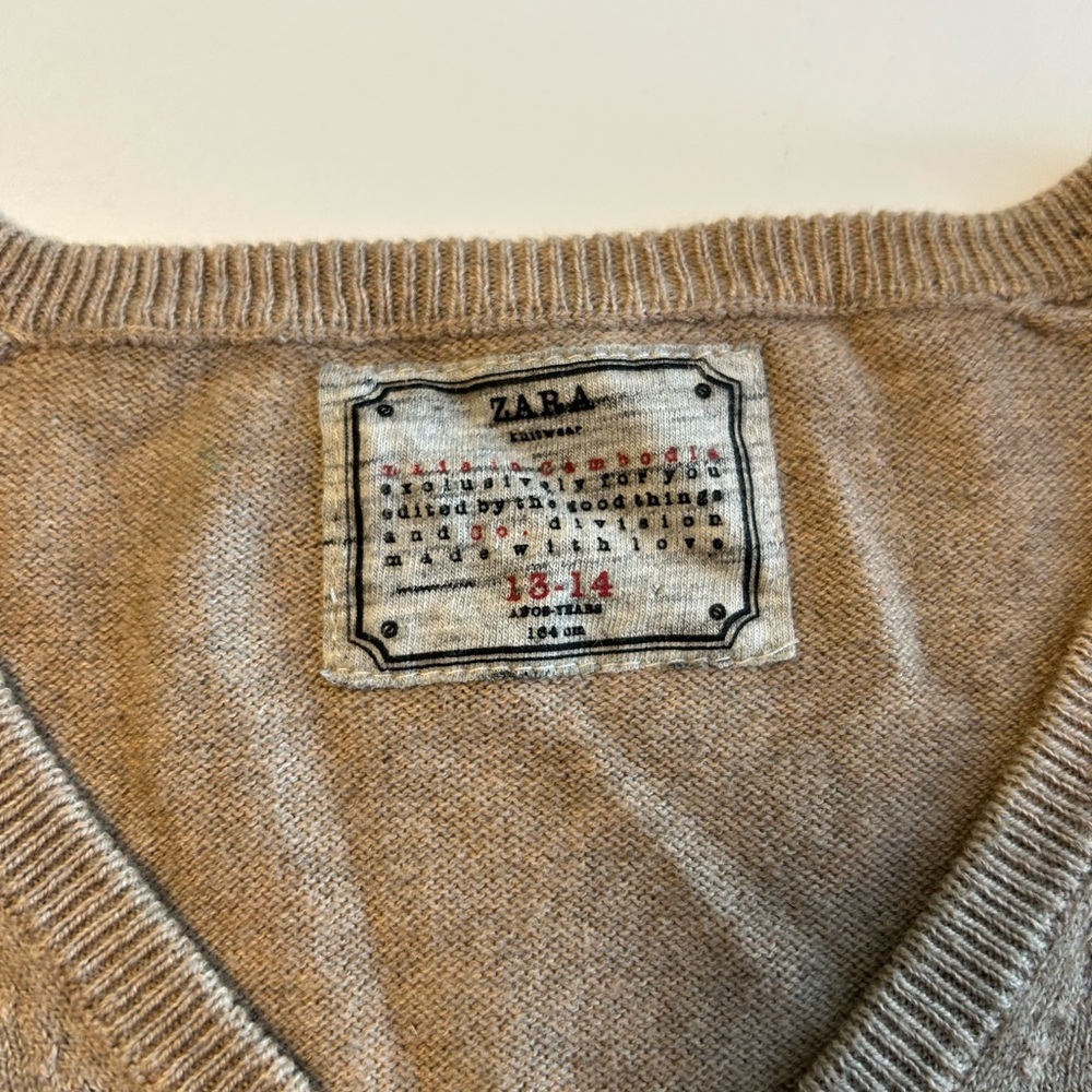 Zara Knitwear sweater V-neckline long sleeves, ribbed cuffs, elbow patches, Sz S - Picture 9 of 9